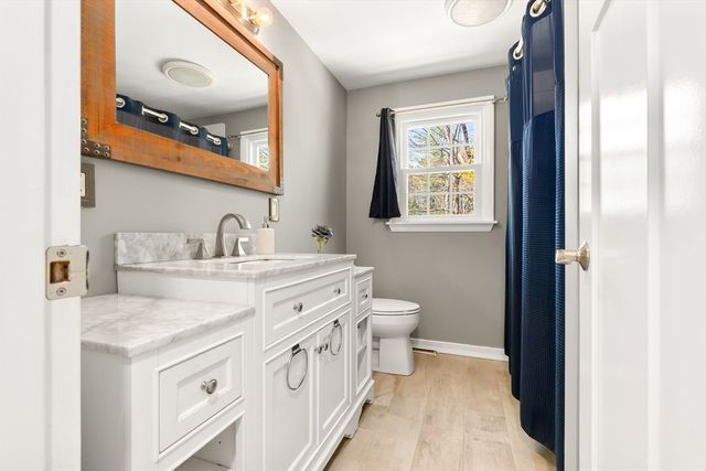 6 Ashcroft Cir, Groveland, MA 01834