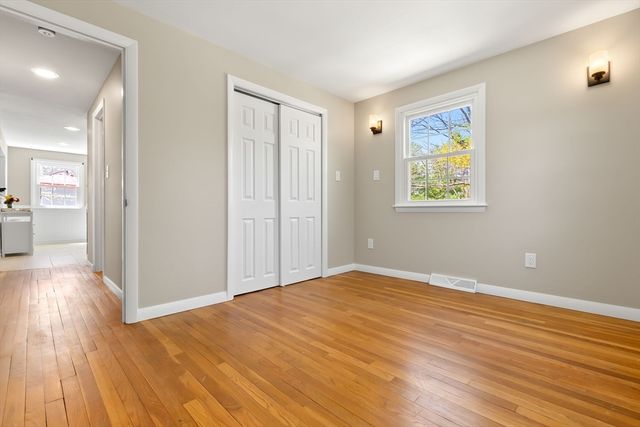 6 Ashcroft Cir, Groveland, MA 01834