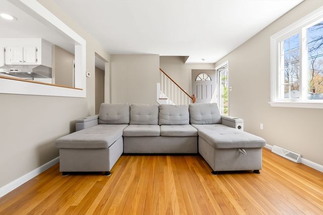 6 Ashcroft Cir, Groveland, MA 01834