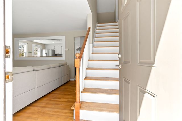 6 Ashcroft Cir, Groveland, MA 01834