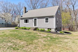 6 Ashcroft Cir, Groveland, MA 01834