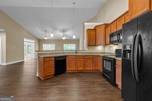 1502 Commonwealth Circle, Newnan, GA 30263