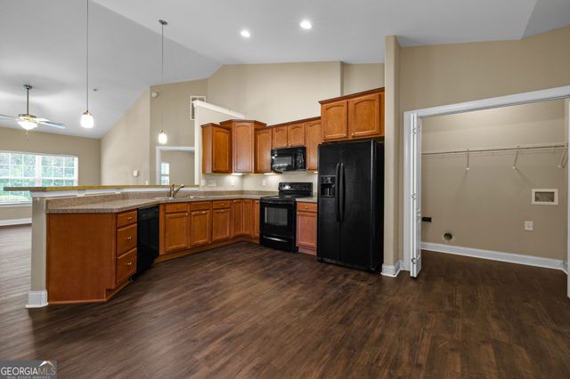 1502 Commonwealth Circle, Newnan, GA 30263