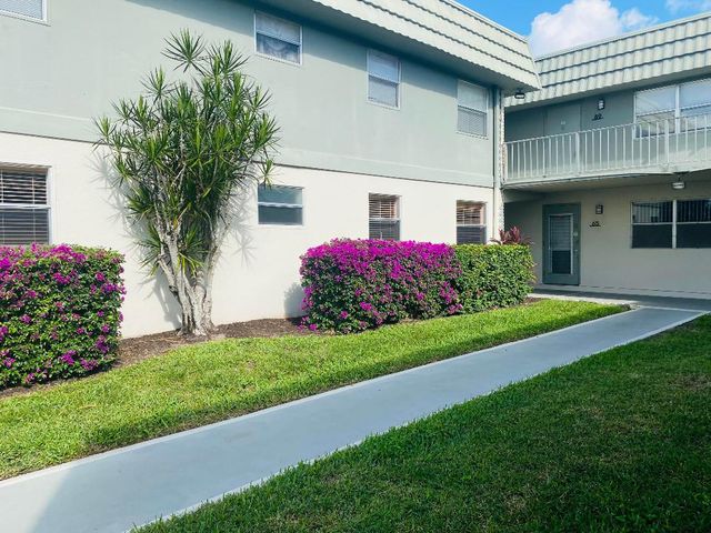 64 Flanders B 64, Delray Beach, FL 33484