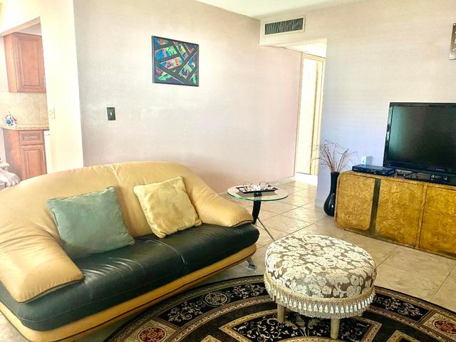 64 Flanders B 64, Delray Beach, FL 33484