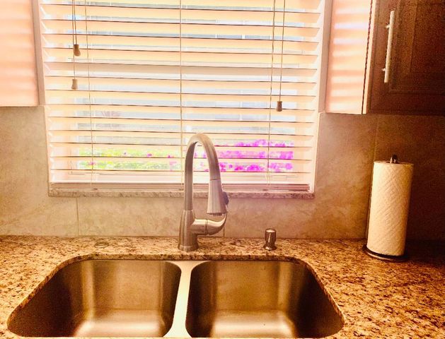 64 Flanders B 64, Delray Beach, FL 33484