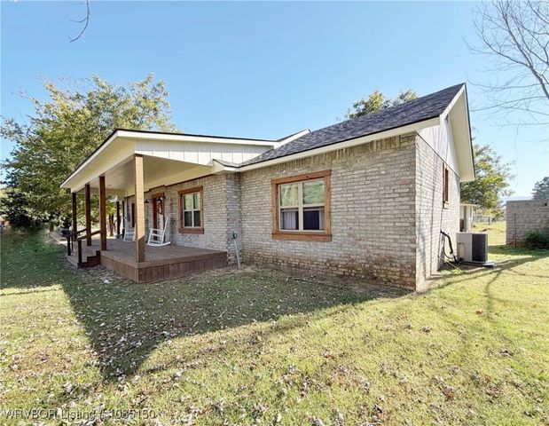 315 Buck Creek Road, Panama, OK 74951