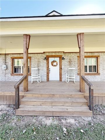 315 Buck Creek Road, Panama, OK 74951