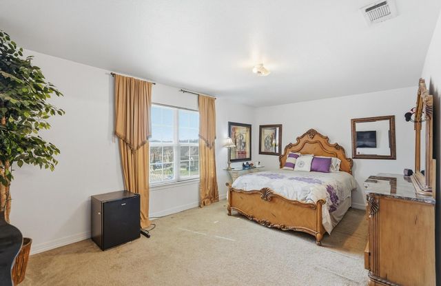 2209 Upcreek Court, Dallas, TX 75253