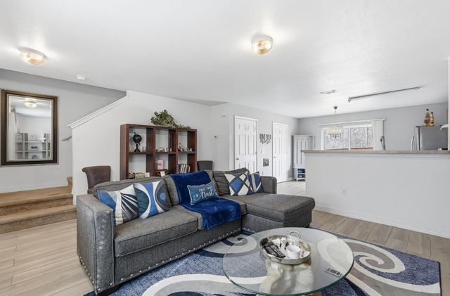 2209 Upcreek Court, Dallas, TX 75253