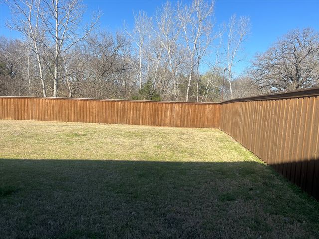 2209 Upcreek Court, Dallas, TX 75253