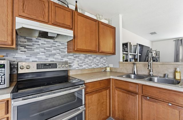 2209 Upcreek Court, Dallas, TX 75253