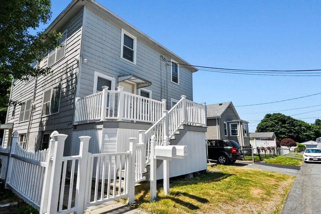 27 Whittier Street, Fall River, MA 02724