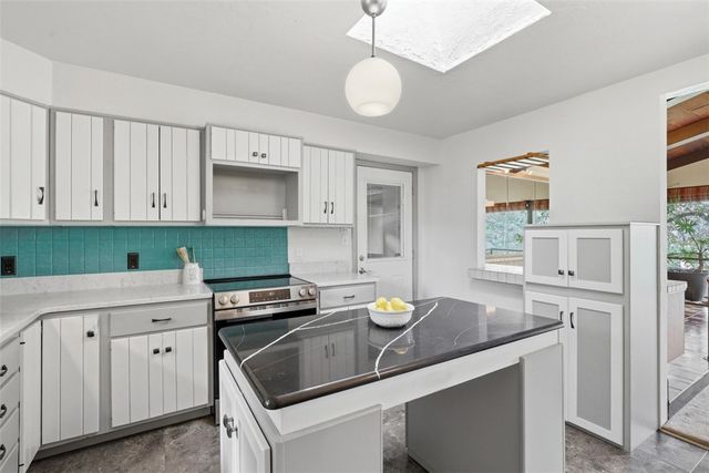 134 Meredith Drive, Adams Twp, PA 16046