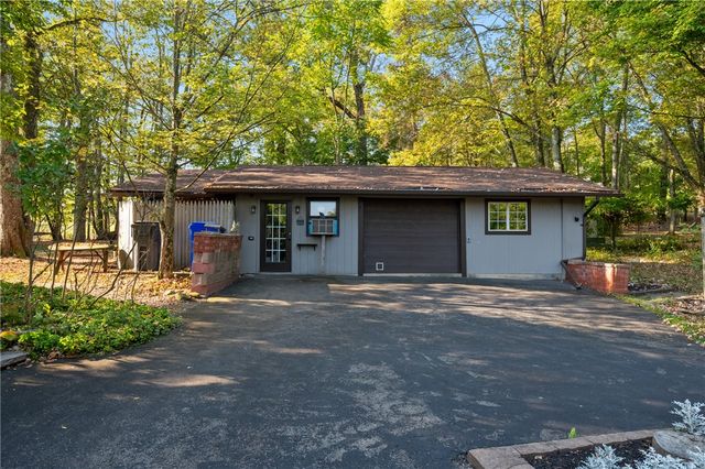 134 Meredith Drive, Adams Twp, PA 16046