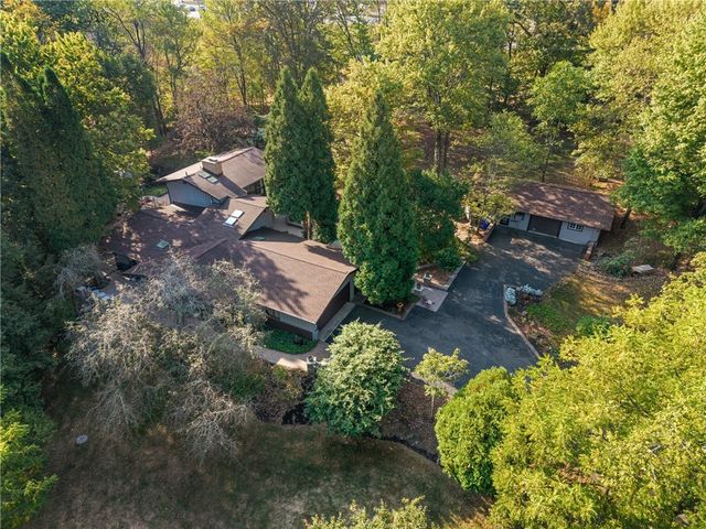 134 Meredith Drive, Adams Twp, PA 16046