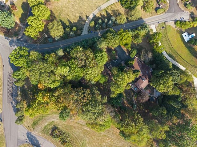 134 Meredith Drive, Adams Twp, PA 16046