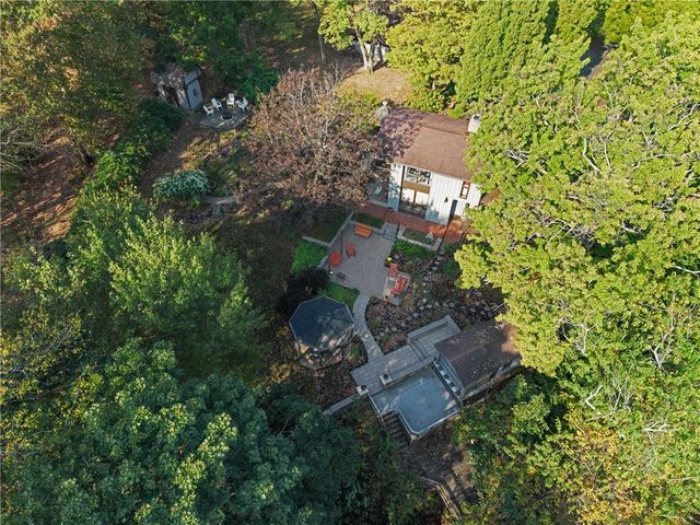 134 Meredith Drive, Adams Twp, PA 16046