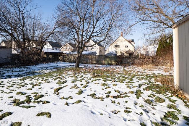 4414 Bucyrus Avenue, Cleveland, OH 44109