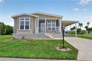 5671 Captain John Smith LOOP, North Fort Myers, FL 33917