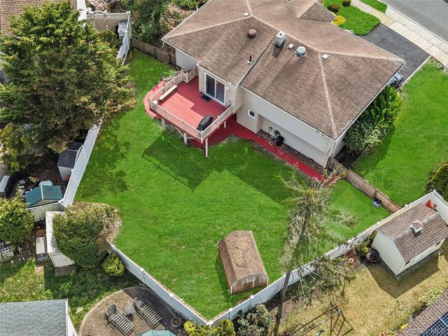2959 Clubhouse Road, Merrick, NY 11566