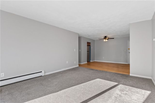 752 QUAKER Lane A310, Warwick, RI 02818