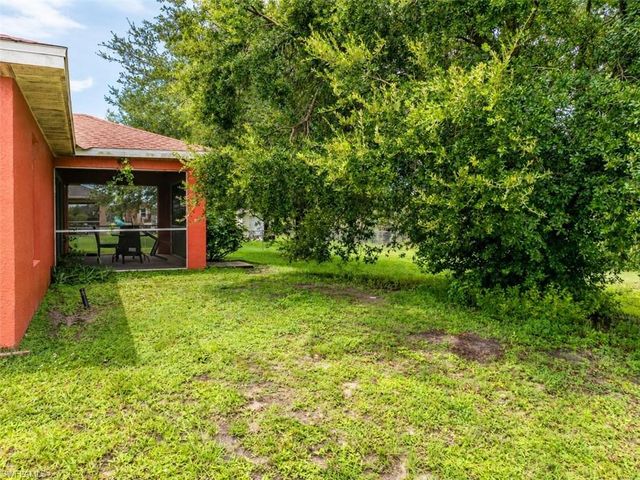1602 Dora AVE S, Lehigh Acres, FL 33976