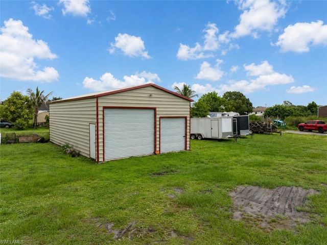 1602 Dora AVE S, Lehigh Acres, FL 33976