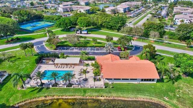 8091 Nadmar Ave, Boca Raton, FL 33434