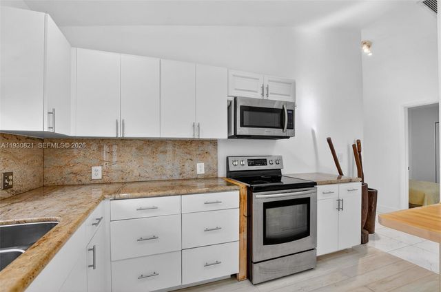 8091 Nadmar Ave, Boca Raton, FL 33434