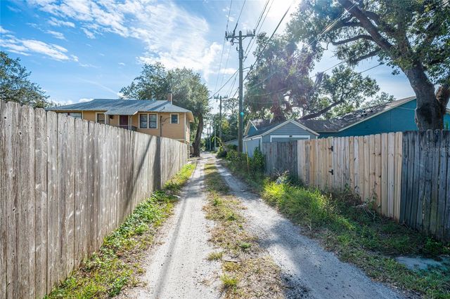 1010 ELM AVENUE, Sanford, FL 32771