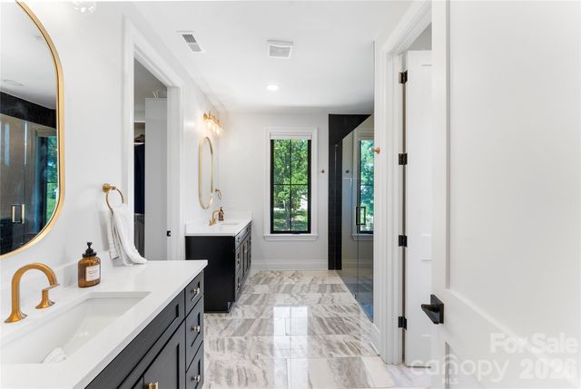 1550 Coventry Road, Charlotte, NC 28211
