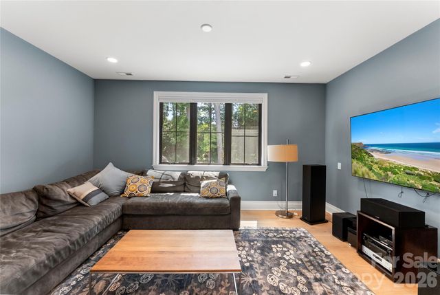 1550 Coventry Road, Charlotte, NC 28211
