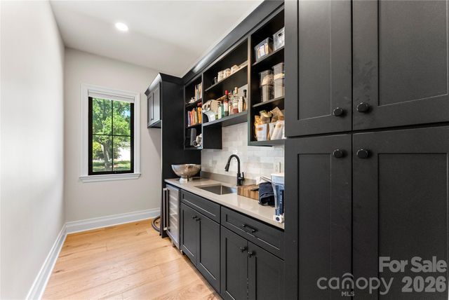 1550 Coventry Road, Charlotte, NC 28211