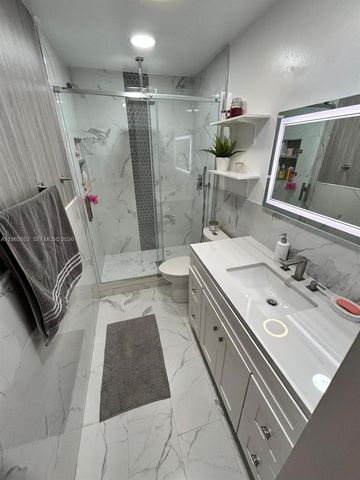 7342 NW 38th Pl, Coral Springs, FL 33065