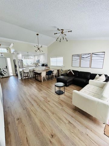 7342 NW 38th Pl, Coral Springs, FL 33065