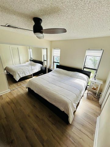 7342 NW 38th Pl, Coral Springs, FL 33065