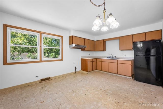 970 N Fischer Drive, Addison, IL 60101