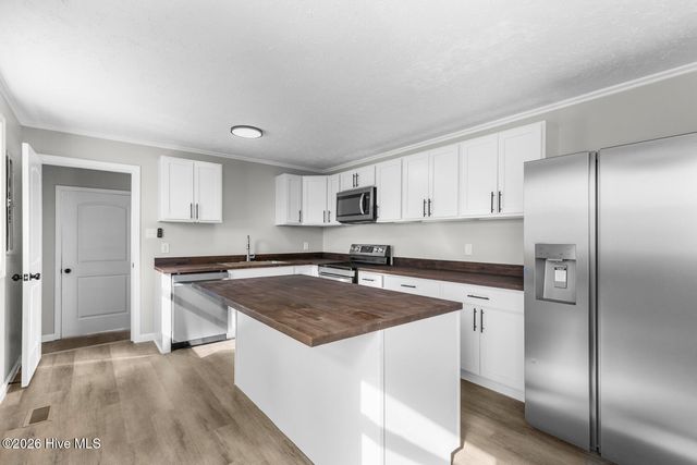 61 Dixie Trail, Jacksonville, NC 28546