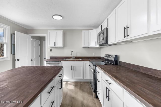 61 Dixie Trail, Jacksonville, NC 28546