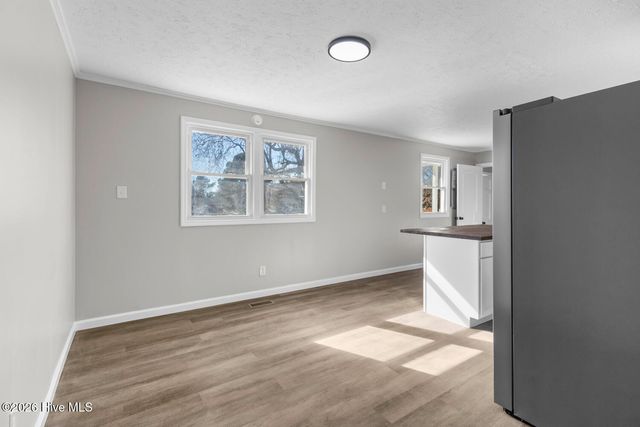 61 Dixie Trail, Jacksonville, NC 28546