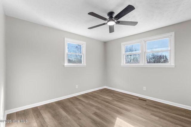 61 Dixie Trail, Jacksonville, NC 28546