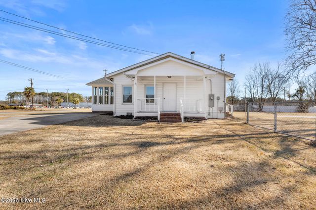 61 Dixie Trail, Jacksonville, NC 28546