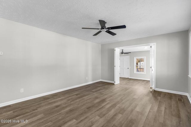 61 Dixie Trail, Jacksonville, NC 28546