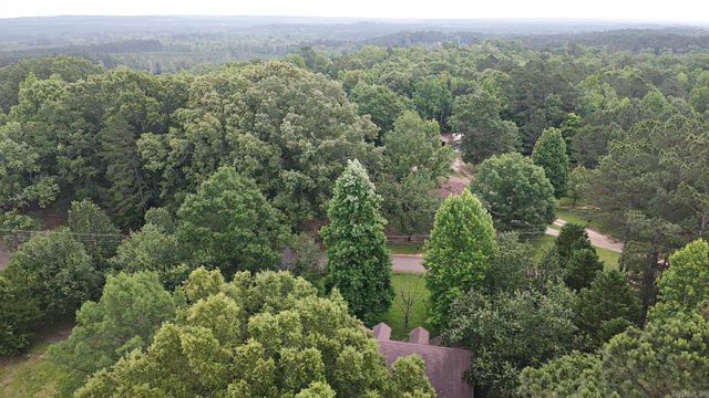 61 Pierce Road, Arkadelphia, AR 71923