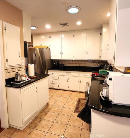 3133 El Caminito, La Crescenta, CA 91214