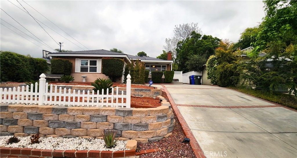 3133 El Caminito, La Crescenta, CA 91214