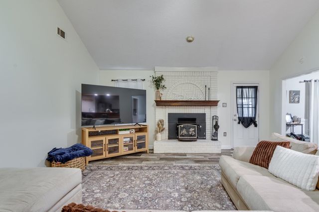 7807 TUMBLING CREEK DR, Millington, TN 38053