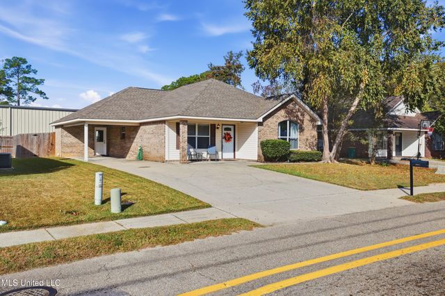 10411 3rd Avenue, D'iberville, MS 39540