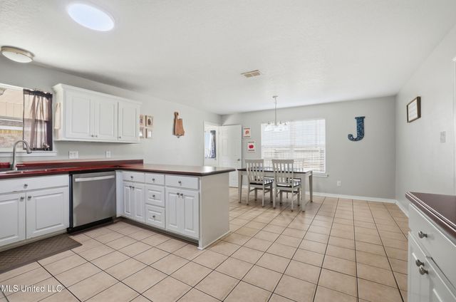 10411 3rd Avenue, D'iberville, MS 39540